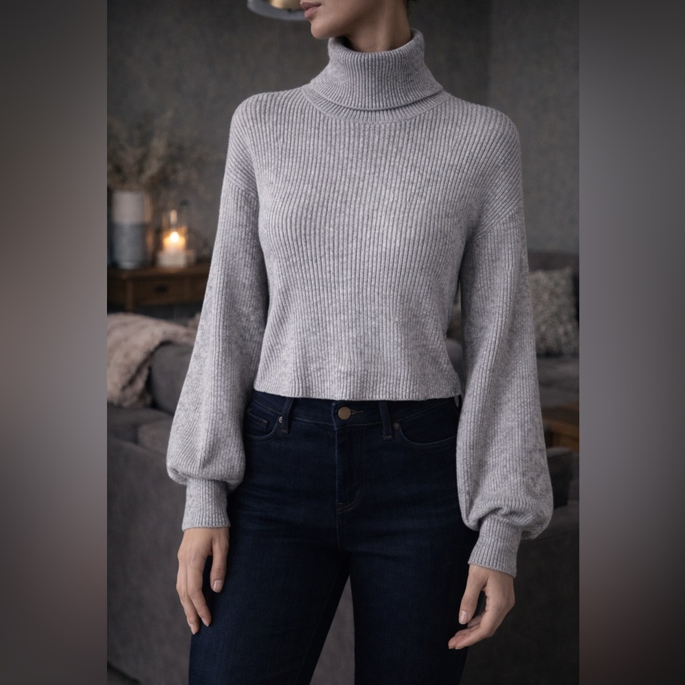 Forever 21 Women’s Gray Ribbed Turtleneck Cropped Sweater Long Sleeve Small